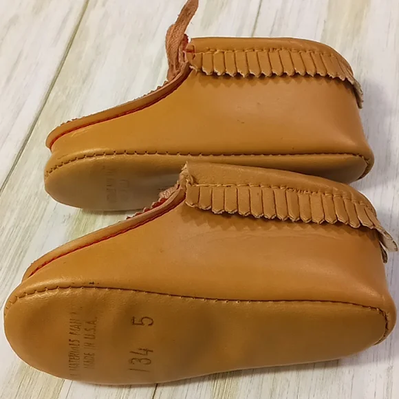 Minnetonka Bootie Moccasins Toddler Size 5 - Picture 4 of 7